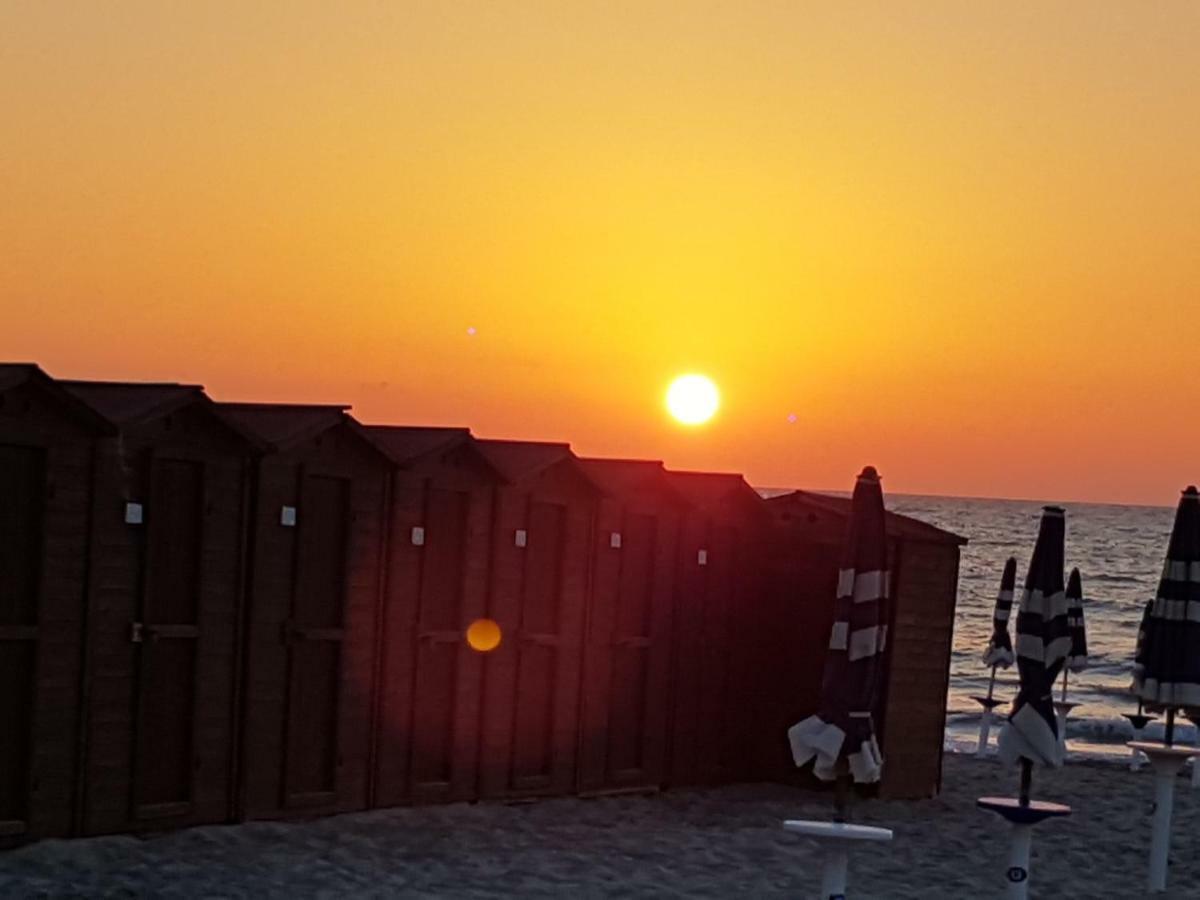 La Rosa Dei Venti Villa Isola delle Femmine Luaran gambar